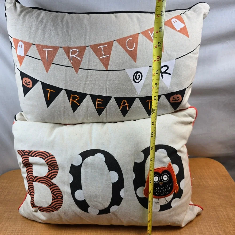 2 Halloween Decor Throw Pillows Boo Trick or Treat Orange Black Owl ~18